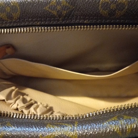Vintage Louis Vuitton Trousse 28 - Picture 8 of 10